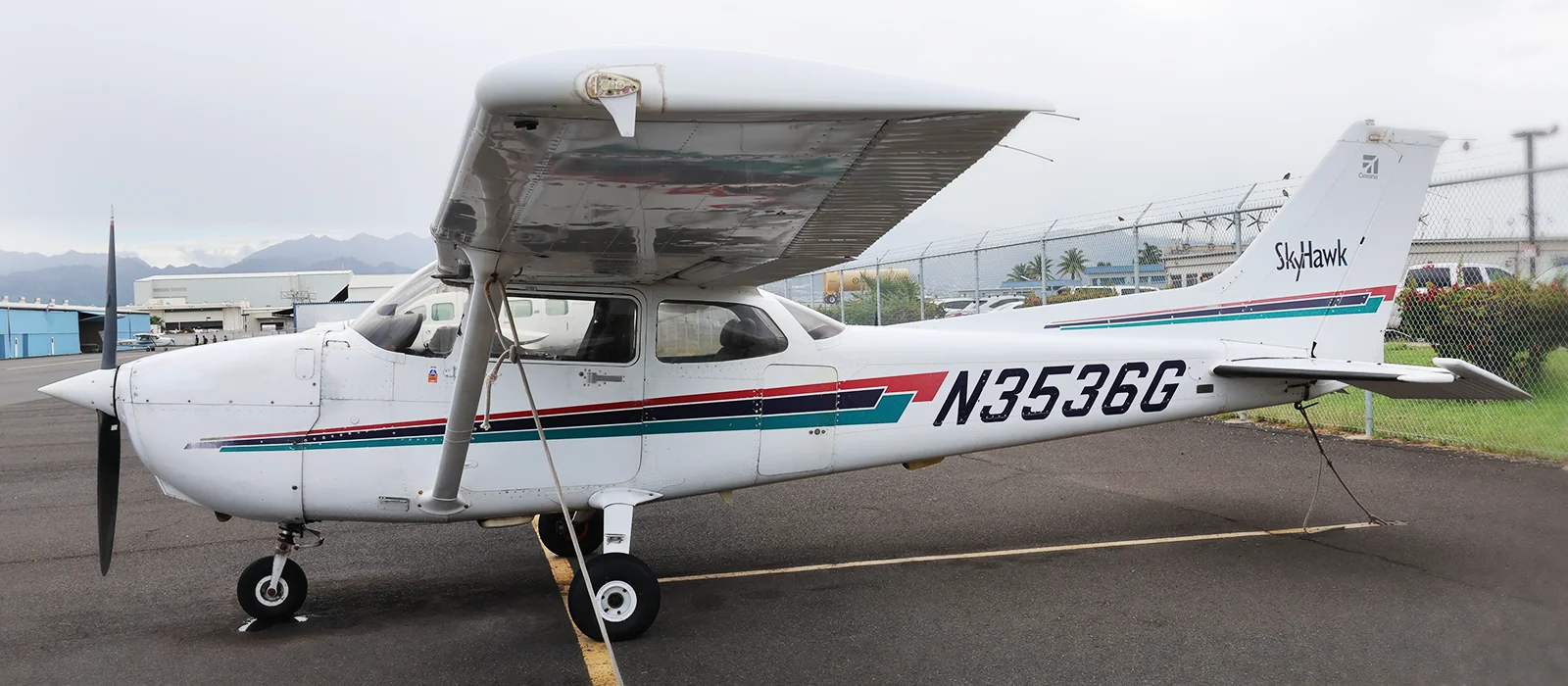 N3536g Cessna 182 hawaii airplane rentals